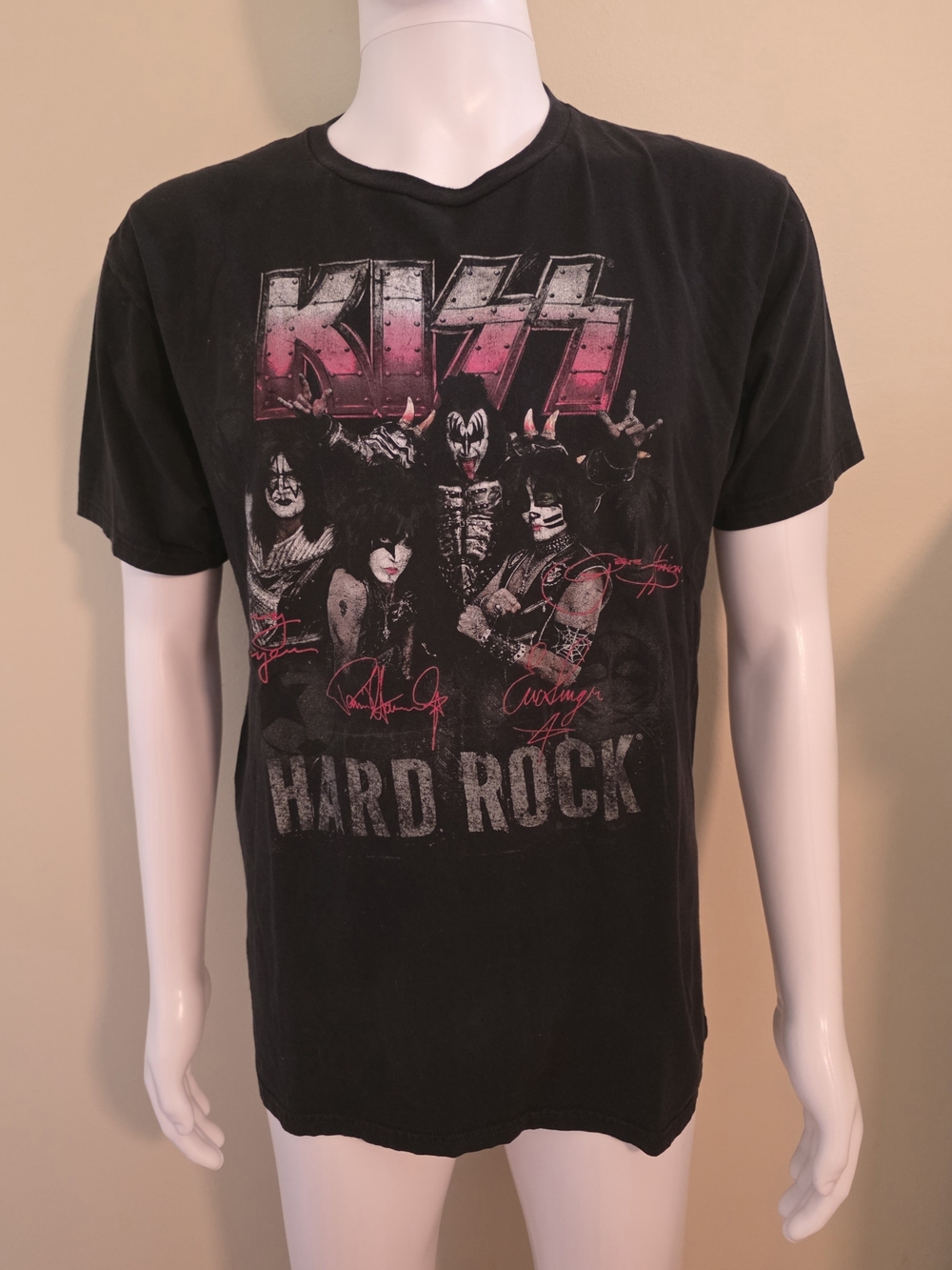 KISS Hard Rock Graphic Tee - Black Men's Size Large.